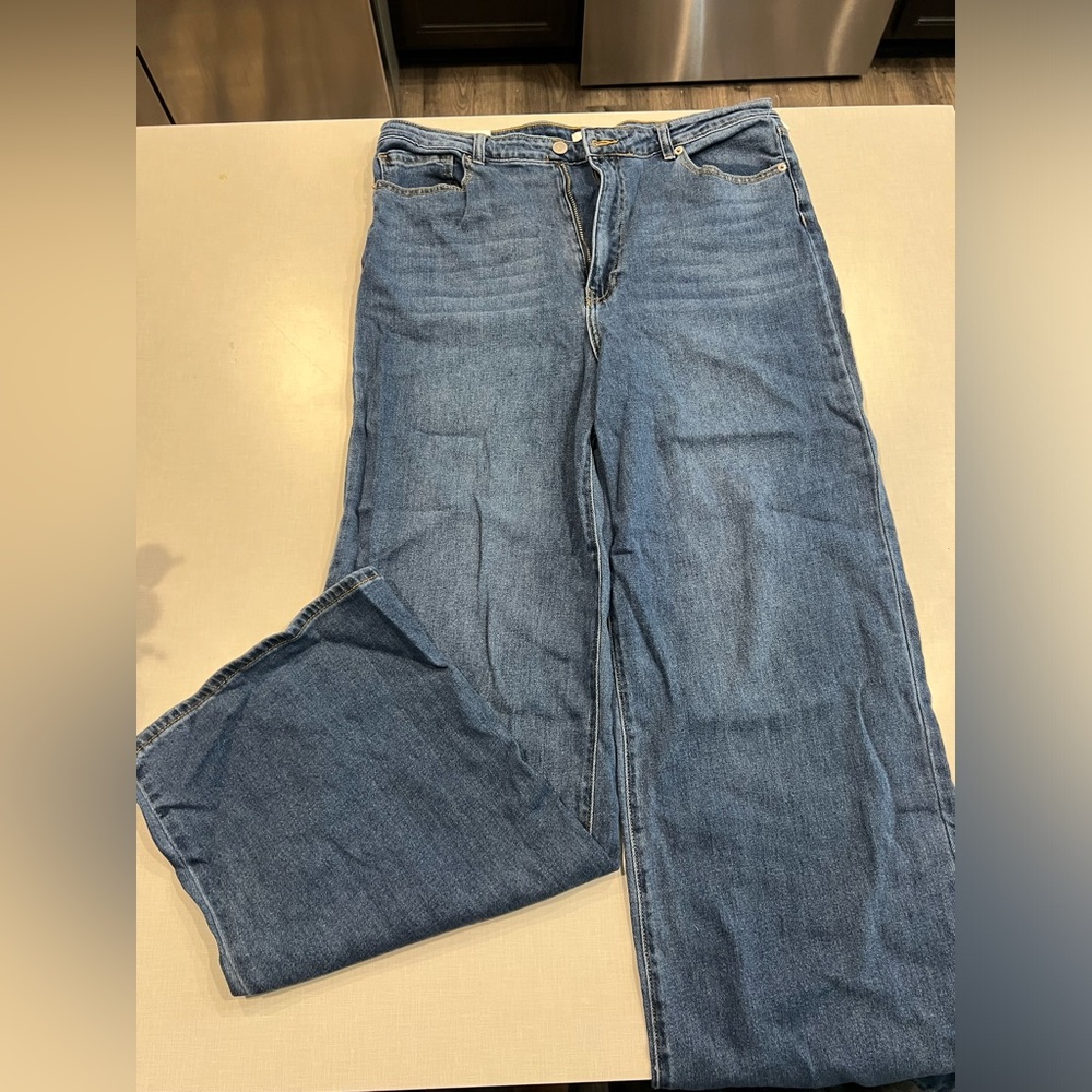 Long wide leg boyfriend style jeans